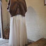 【 emmi 】new year’s special item ダンボールフーディ・バルーンスカートset・Vネックニットカーディガン //