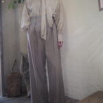 【 Dignite Collier 】2wayブラウス【 PASSIONE 】サイドタックパンツ【 AULENTTI  】スエードbag //