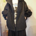 【emmi】ビッグフォルムフーディーブルゾン・ティアードスカート【＋81BRANCA】フォトロングスリーブTee