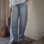 【 ETRÉ TOKYO 】カットオフフリルネックシャツ【 CCOMA 】バルーンカーブデニム //