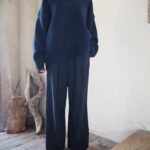 【 ETRÉ TOKYO 】オーバーサイズスキッパーニットPO・ジャガードリラクシーパンツ //