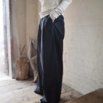 【ETRÉ TOKYO 】ヘンリーネックシアープルオーバー【Dignite collier】2タックワイドパンツ