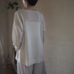 【 MARIED’OR 】和紙シアーニット【 Dignite Collier 】サラサライージーパンツ【 AULENTTI 】スエードbag //