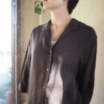 【 ETRÉ TOKYO 】オープンネックキュプラシャツ・リラクシーキュプラパンツ・オーバーサイズクールネスT //